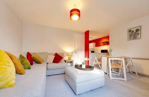 Cherry Hinton House | Pass the Keys | Renovated Sunny Home | Pass the Keys