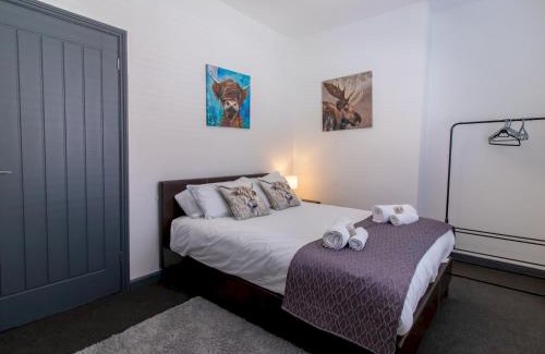 Ferryhill House | Pass the Keys Renovated Home Chilton Dog Friendly Sleeps 5