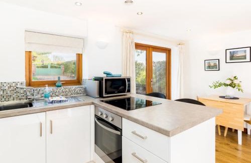 Little Witcombe House | Pass the Keys Rural Retreat in Rowington, Warwickshire
