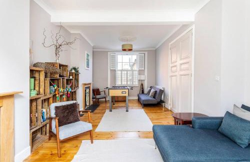 Camberwell Green House | Pass the Keys Spacious Camberwell house 30min bus Central London