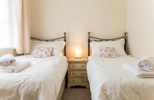 Tremain House | Pass the Keys Spacious Cottage in Ceredigion - Sleeps 6