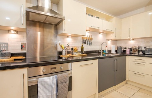 Castle Quarter Apartment | Pass the Keys | Spacious 1 Bedroom Apartment in Heart of the City