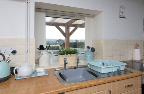 Malltraeth House | Pass the Keys | Stone built Cosy Cottage