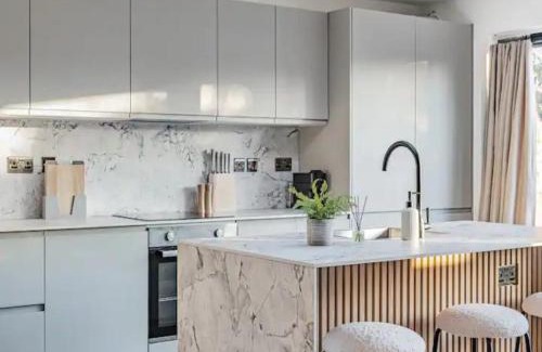 Oxford House | Pass the Keys Stunning 5 Bedroom Home Central Oxford