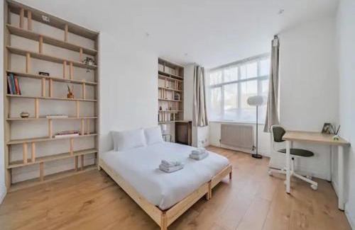 Oxford House | Pass the Keys Stunning 5 Bedroom Home Central Oxford