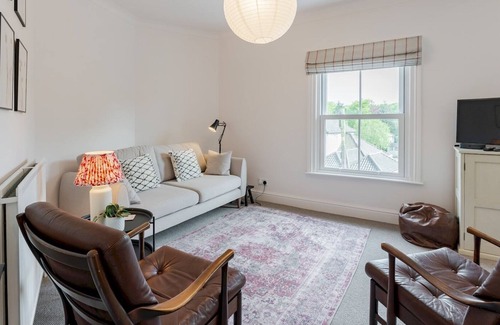 Overstrand Apartment | Pass the Keys | Stylish Flat