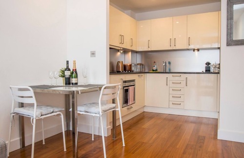 Cardiff City Centre Apartment | Pass the Keys | The Most Central Apartment in Cardiff