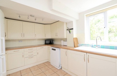 Headington House | Pass the Keys | Victorian 3 Bed inc Parking & Garden Headington