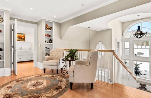 Mount Holly House | Pastoral 5-BR Estate Minutes to Okemo
