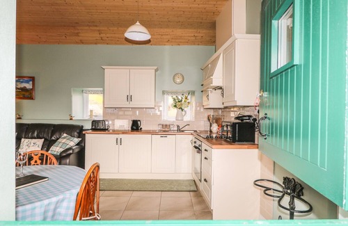 Rostrevor Cottage | PAT WHITE'S COTTAGE, pet friendly, with open fire in Rostrevor