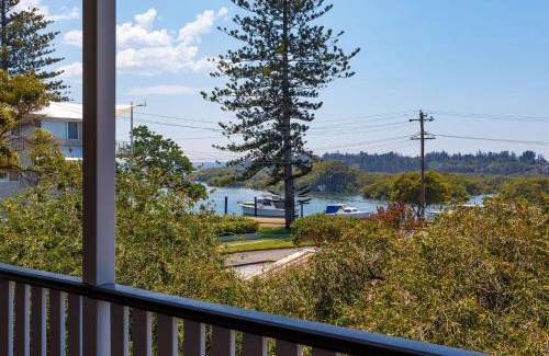 Tea Gardens House | Patch of Paradise Iluka