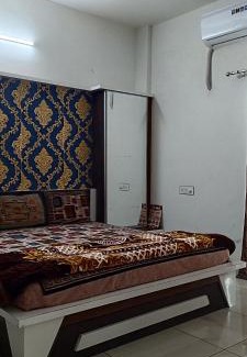 Rajpipla House | PATEL HOME STAY
