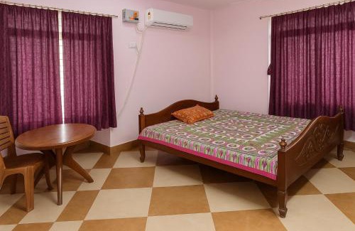 Canning Hotel | Pathersathi Canning Hotel & Restaurant