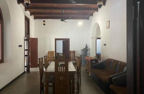 Hiniduma House | Paththuwa Walawwa - පත්තුව වලව්ව