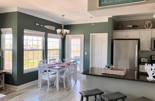 Corpus Christi Apartment | Pathway to the Sea by Coral Shores Padre