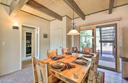 Pinetop Apartment | Patio and Fireplace Country Club Pinetop Condo!