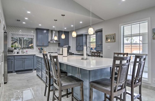 Brownsville House | Patio and Grill Spacious Gem Near Gulf Coast!
