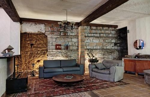 Jerico House | Patio Chic House