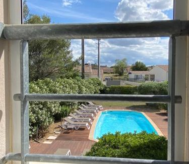 Uzes Hotel | Patio De Violette