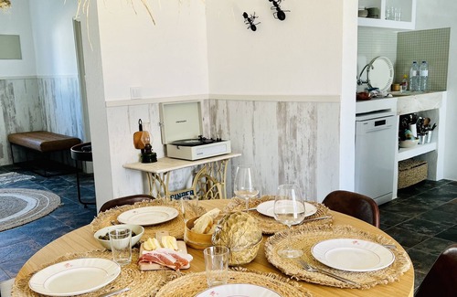 Vale de Santiago House | PÁTIO DOS 8 Welcome to a peaceful Alentejo, between the countryside and the sea