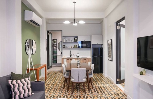 Santurce Apartment | Patio Elba Suites 16Bd/11B Pool 5mins to Condado