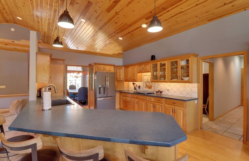 Sierra Pines House | Patio & Forest View: Peaceful Show Low Home