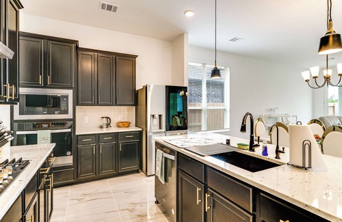 Tomball House | Patio & Pool Access: Family Home in Tomball