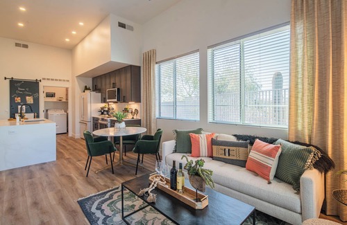Desert View Village Condo | Patio Retreat Pools Parking Scottsdale Rodeo