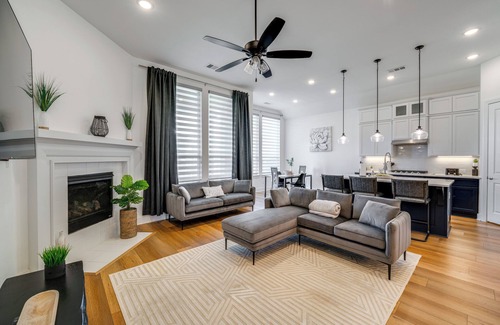 South Arlington House | Patio & Yard: Beautiful Family Home in Mansfield!