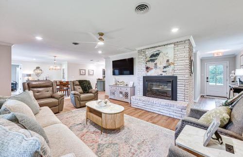 Judson House | Patio, Yard, Views Modern Home in Longview