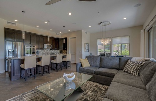 Troon North Condo | Patios & Mountain Views at Modern Scottsdale Condo