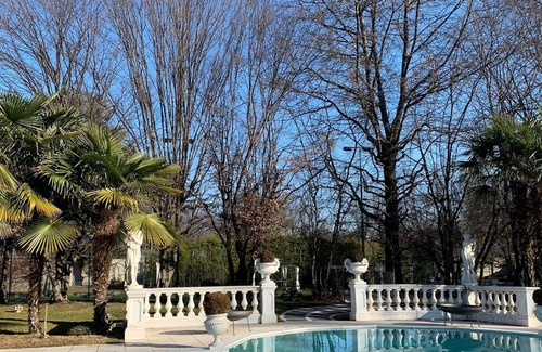 Castelletto di Momo Villa | Patrician villa Magnago (MI) Miami style.