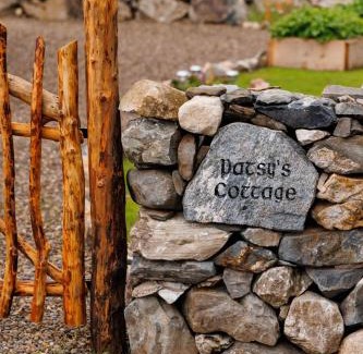 Oughterard House | Patsys Cottage 415