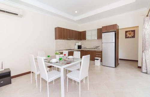Pratumnak Hill House | Pattaya Crystal Pool Villa 41