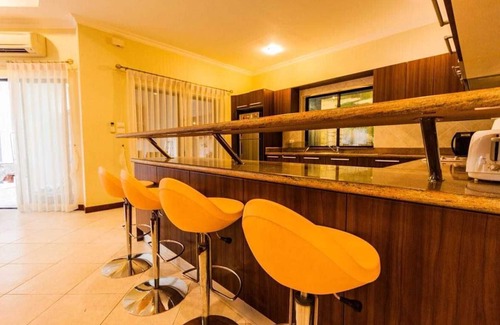 Pratumnak Hill House | Pattaya Luxury Villa with Private Beach芭提雅私家海滩别墅