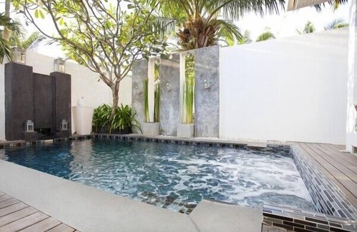 Pratumnak Hill Villa | Pattaya Pool Villa Majestic Regal Sunset