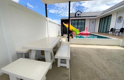 Sattahip Villa | Patteera Pool Villa Sattahip