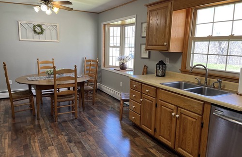 Oneonta House | Patten Place - Close to everything in Oneonta - clean, updated private home.