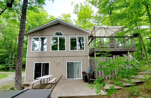 Lanark Highlands Cottage | Patterson Lake Retreat - Deerview Cottage - Waterfront