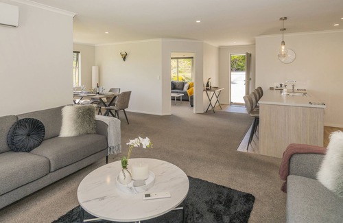 Pauanui House | Pauanui Pines - Pauanui Holiday Home