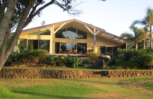 Pauanui House | Pauanui Sunset - Stunning Views, on water's edge