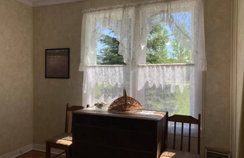 Grand Marais House | Paul's Place - Two blocks from beaches in the heart of Grand Marais
