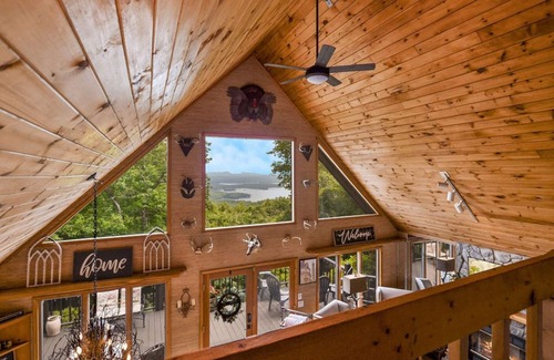 Ridges Over the Lake Ski Chalet | Paved Roads, Pickleball, Killer Views of Lake, Hot Tub