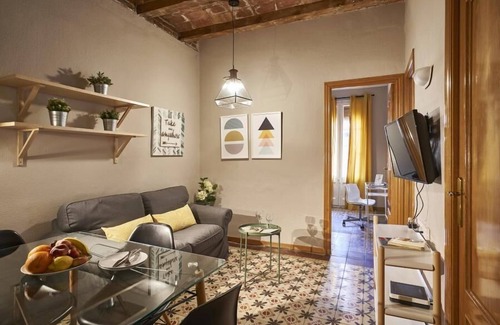 Sants-Badal Apartment | PAVIA1-2 · Fantastic 3 BR apartment in Sants