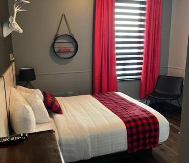 Amqui Hotel | Pavillon Beauséjour