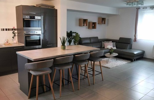 Neuilly-sur-Marne House | Pavillon Neuilly sur Marne Proche Disneyland et Sites Jeux Olympiques
