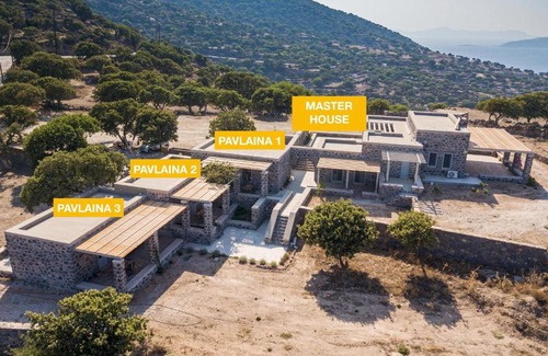 Nisyros Apartment | Pavlaina Complex of Traditional Residences in Nisyros. Enjoy the garden and the Sea View