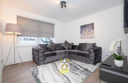 Central Aberdeen Apartment | Pavlova House - 2 Bed Apartment in Aberdeen