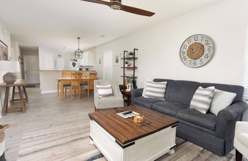 Pawleys Island Condo | Pawleys Island Paradise 2BR 1st Floor, Pools, Beach 3 min, True Blue Golf