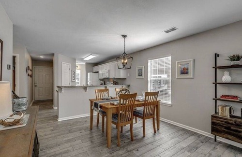 Pawleys Island Condo | Pawleys Island Paradise 2BR 1st Floor, Pools, Beach 3 min, True Blue Golf